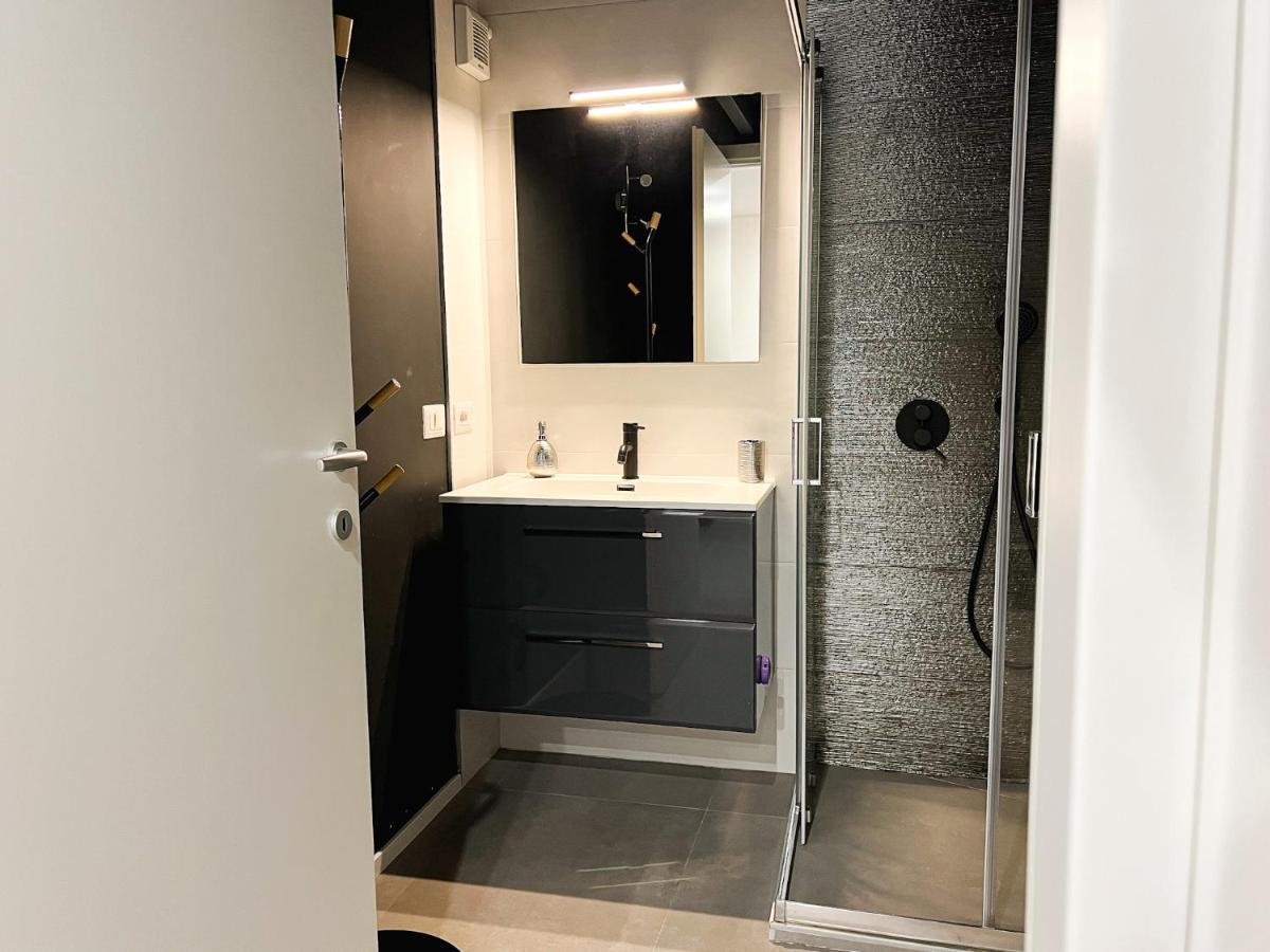 Al 115 Rooms Каляри Екстериор снимка