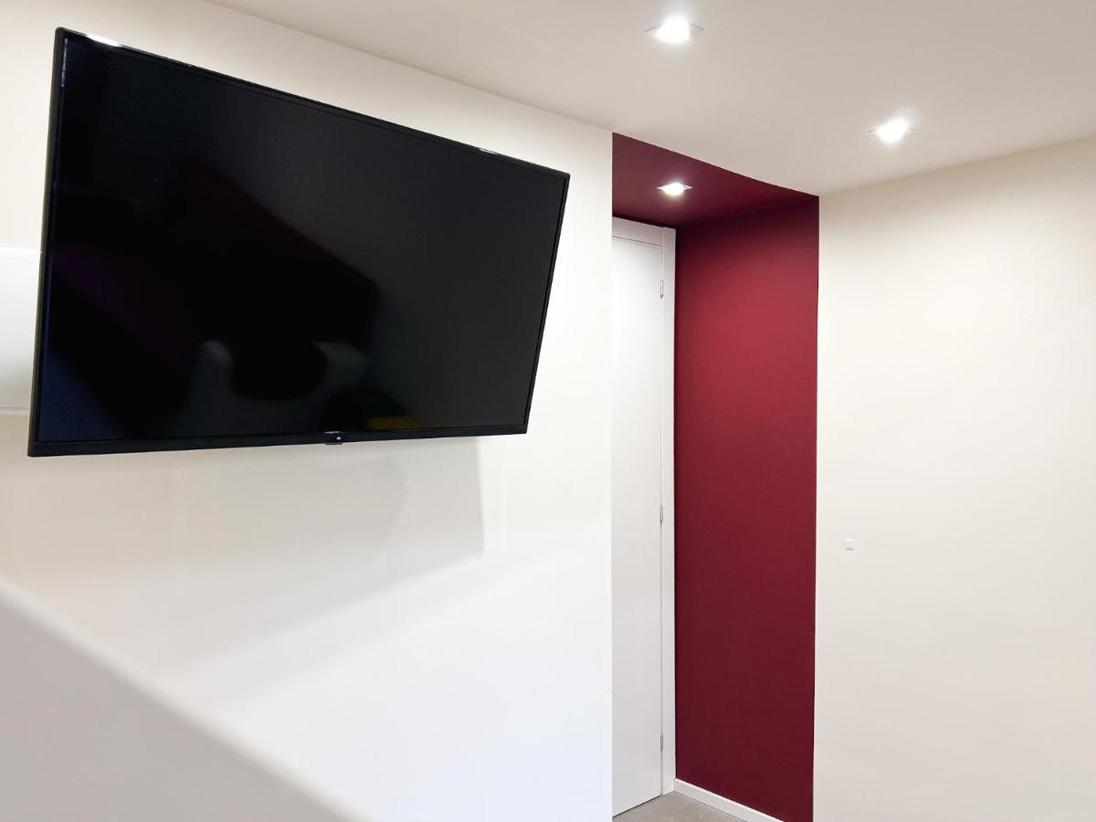 Al 115 Rooms Каляри Екстериор снимка