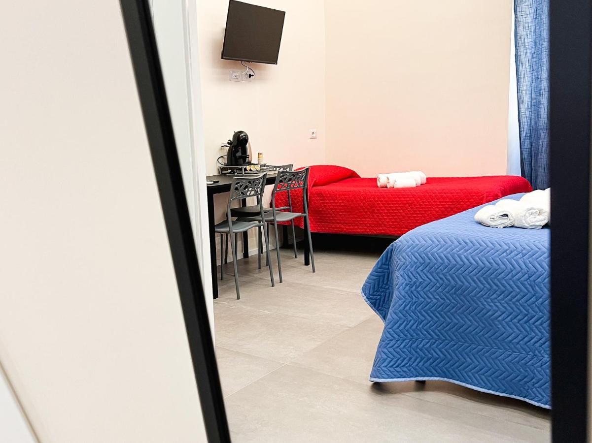 Al 115 Rooms Каляри Екстериор снимка