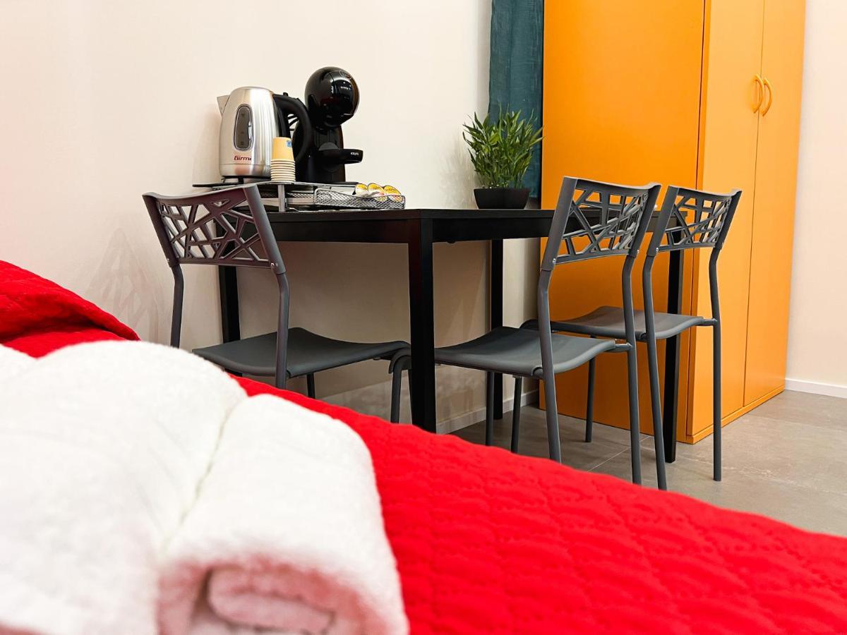 Al 115 Rooms Каляри Екстериор снимка